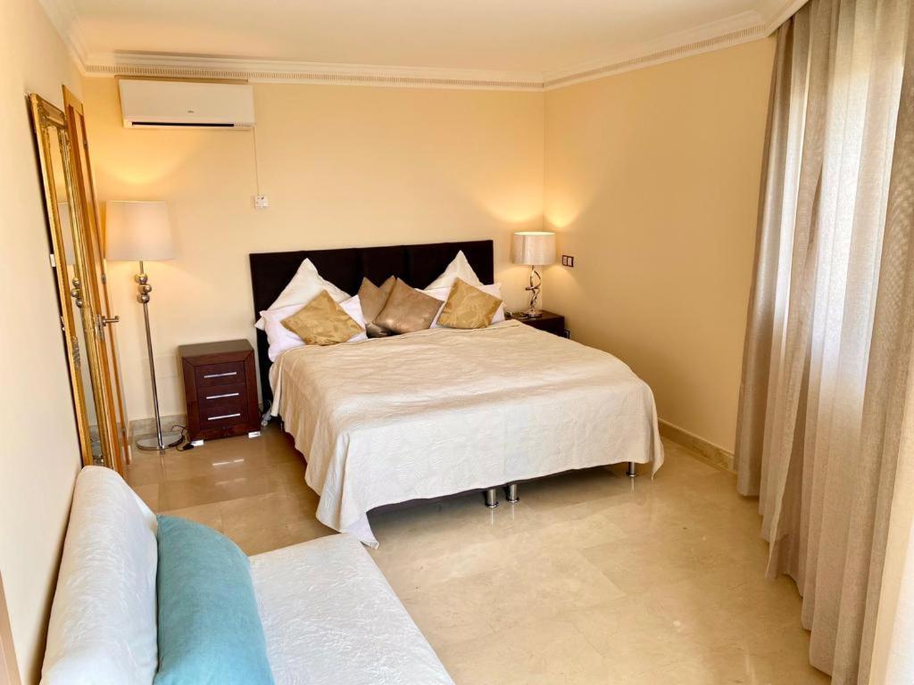 Villa Tranquil 3 Bed With Private Pool + Sea View! Benalmádena